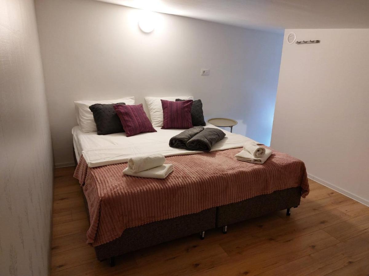 Apartmani Roza بولا المظهر الخارجي الصورة